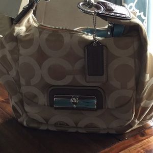 Coach Signature Carly tote